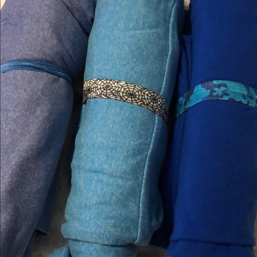 8 pair solid and heathered leggings. TC sizing
